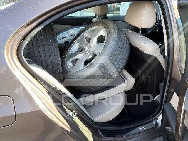 2004 BMW 523