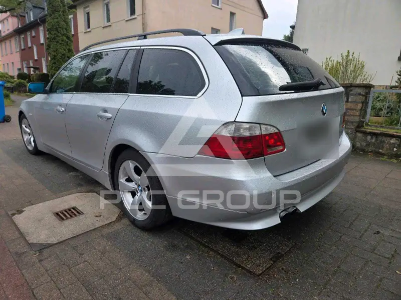 2004 BMW 523