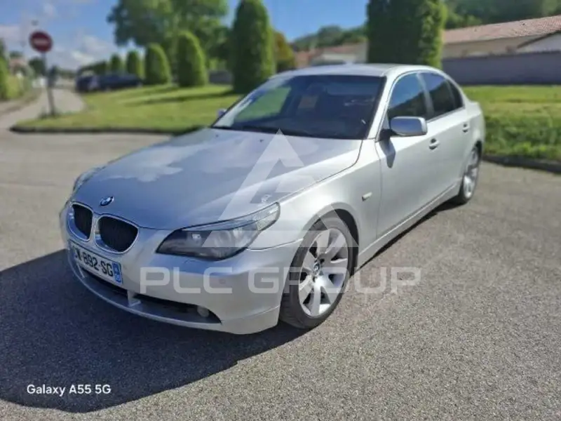 2004 BMW 523