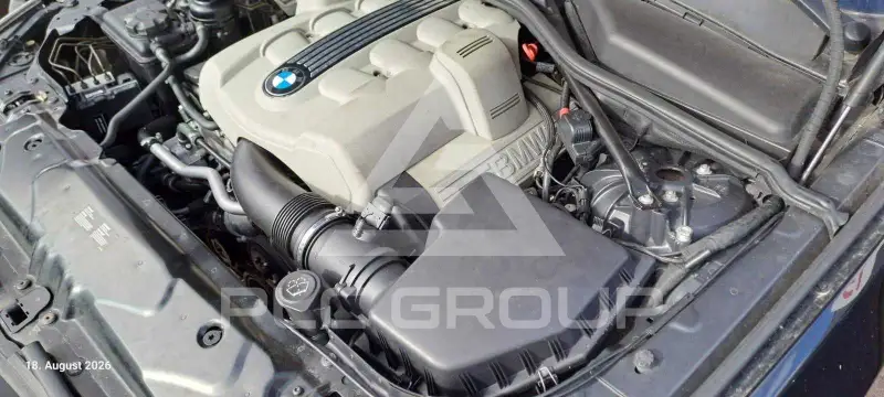 2004 BMW 523