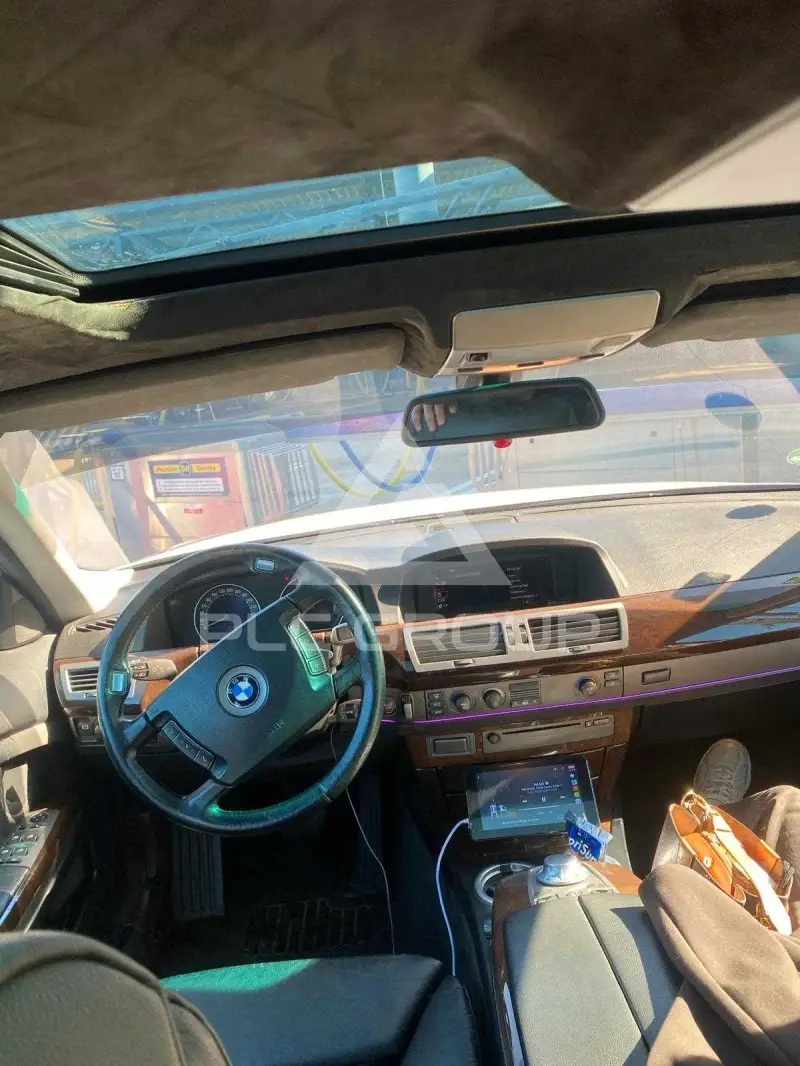 2004 BMW 7 Series