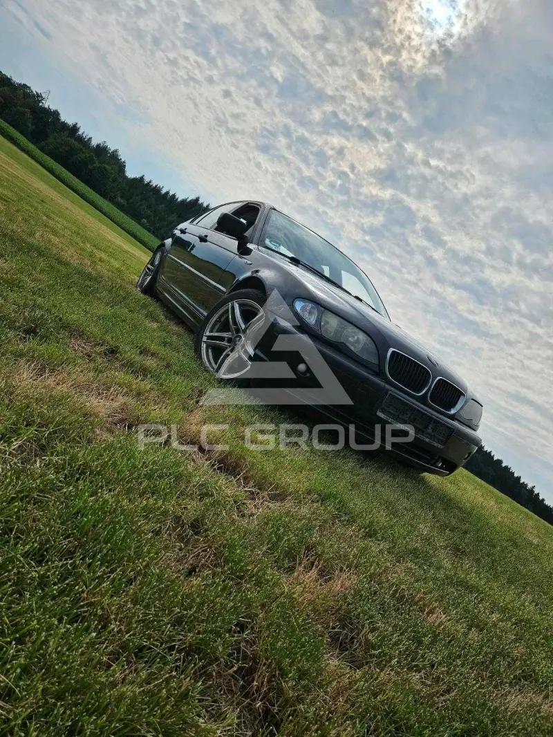 2004 BMW 330