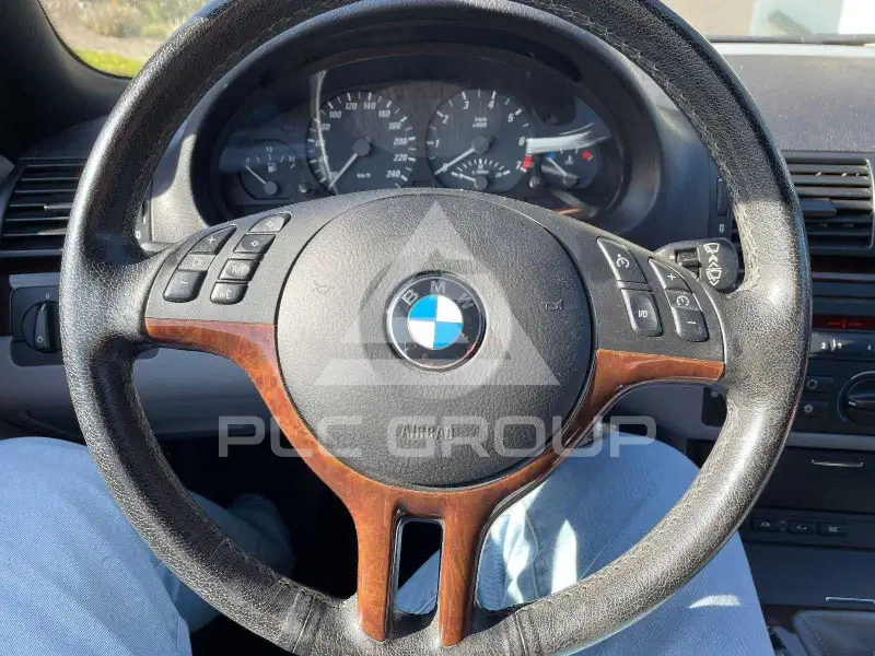 2004 BMW 330