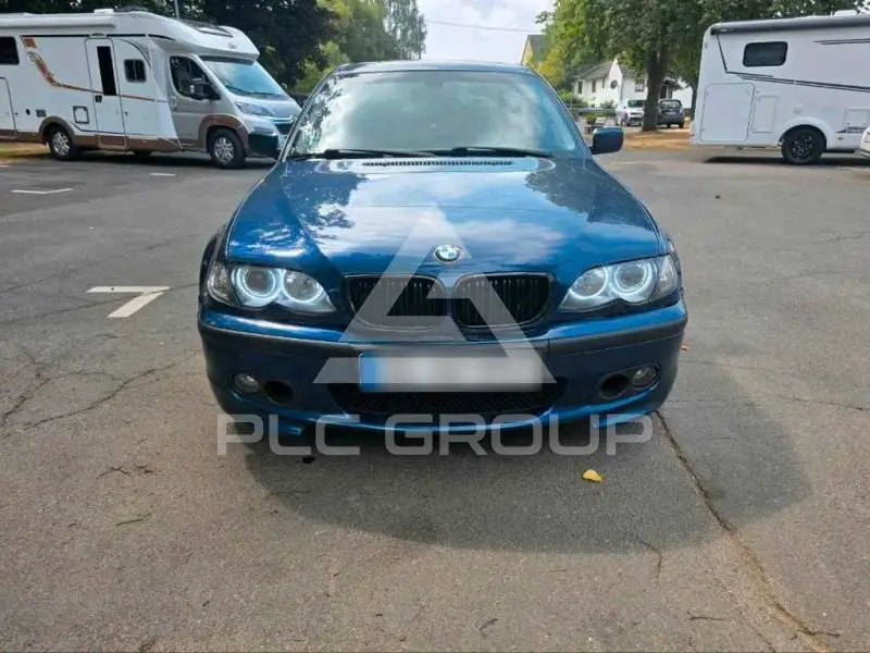 2004 BMW 330