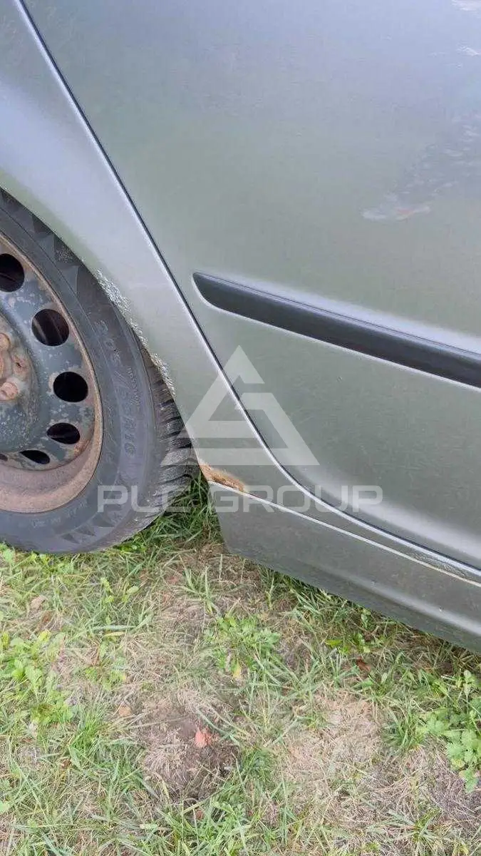 2004 BMW 330