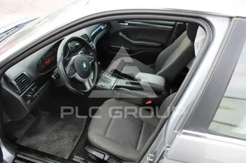 2004 BMW 330