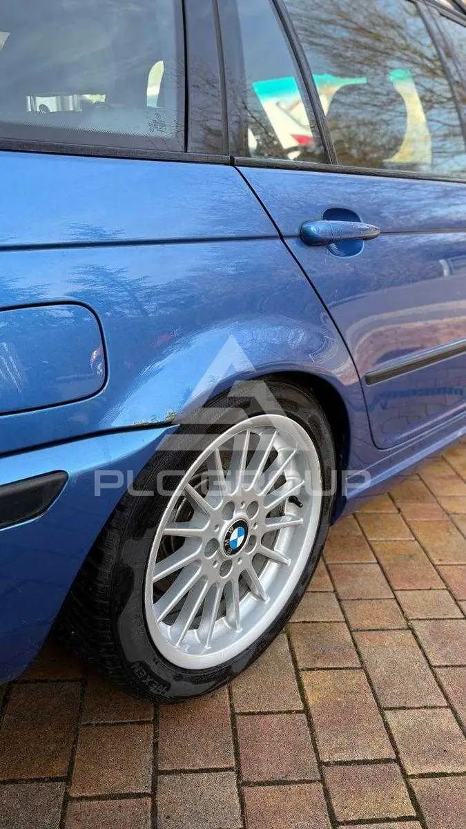 2004 BMW 330