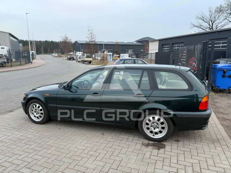 2004 BMW 330