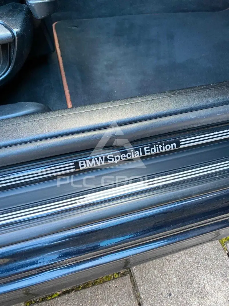 2004 BMW 330