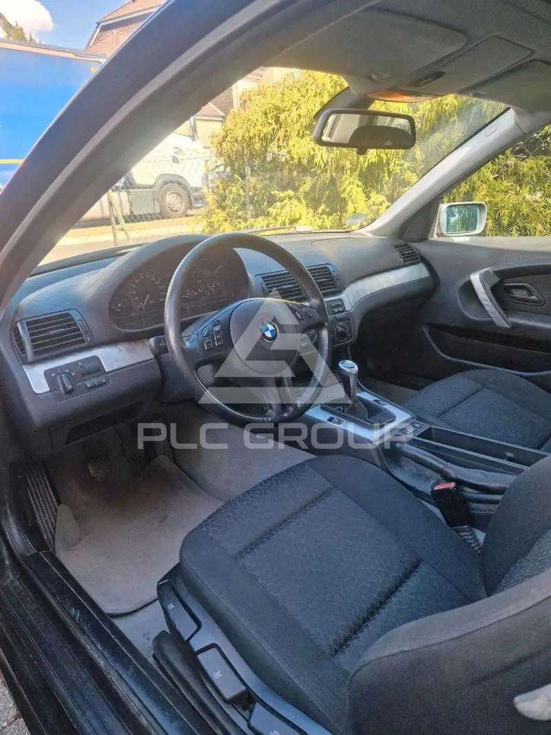 2004 BMW 330