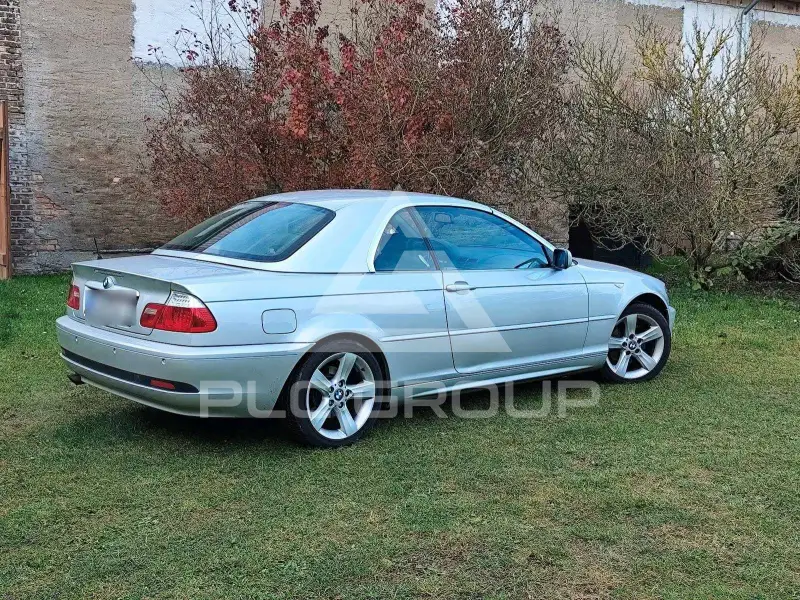 2004 BMW 330