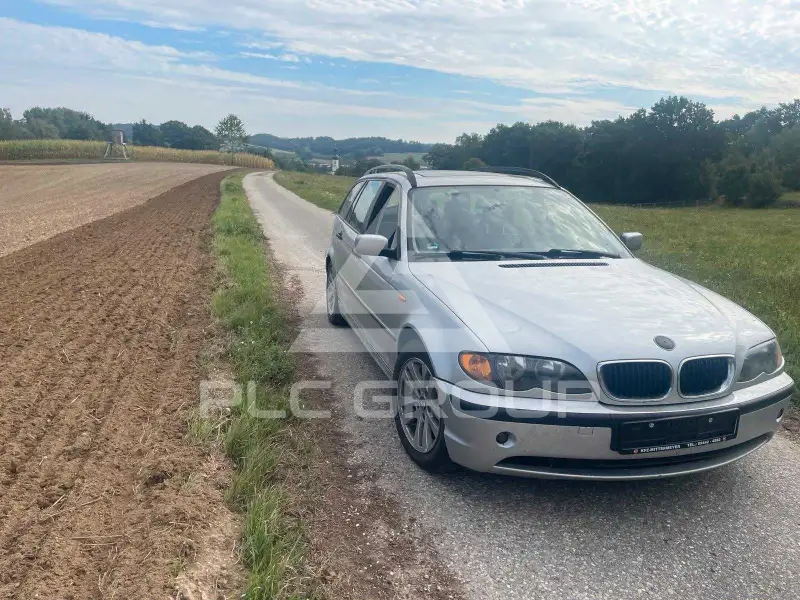 2004 BMW 330