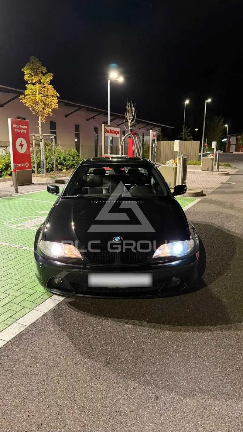 2004 BMW 330