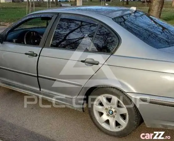 2004 BMW 120
