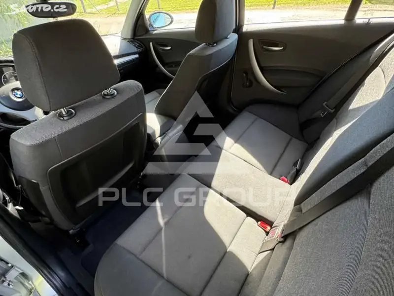 2004 BMW 120