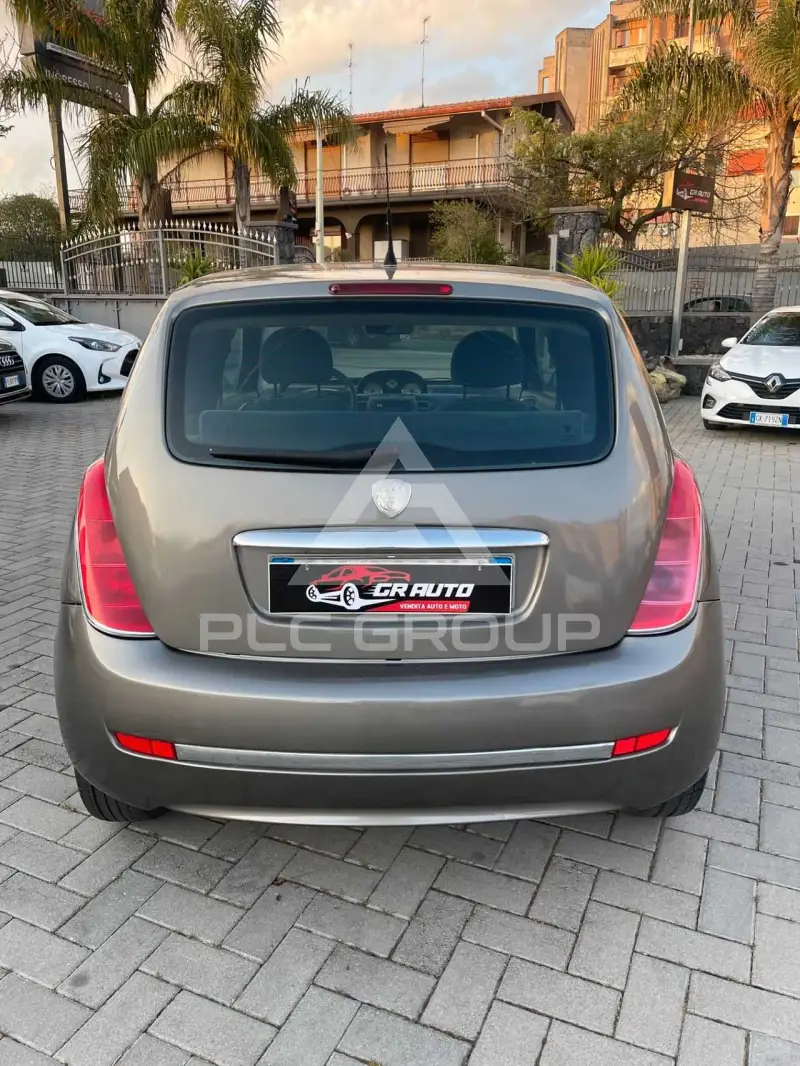 2004 Lancia YPSILON