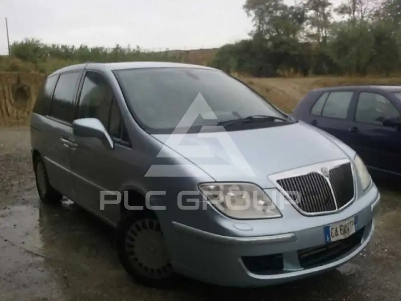 2004 Lancia Phedra