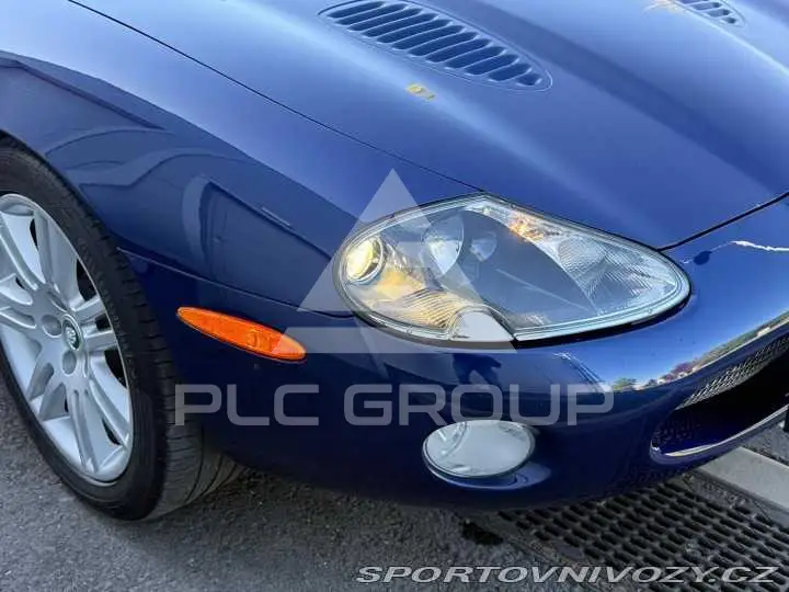 2004 Jaguar XKR