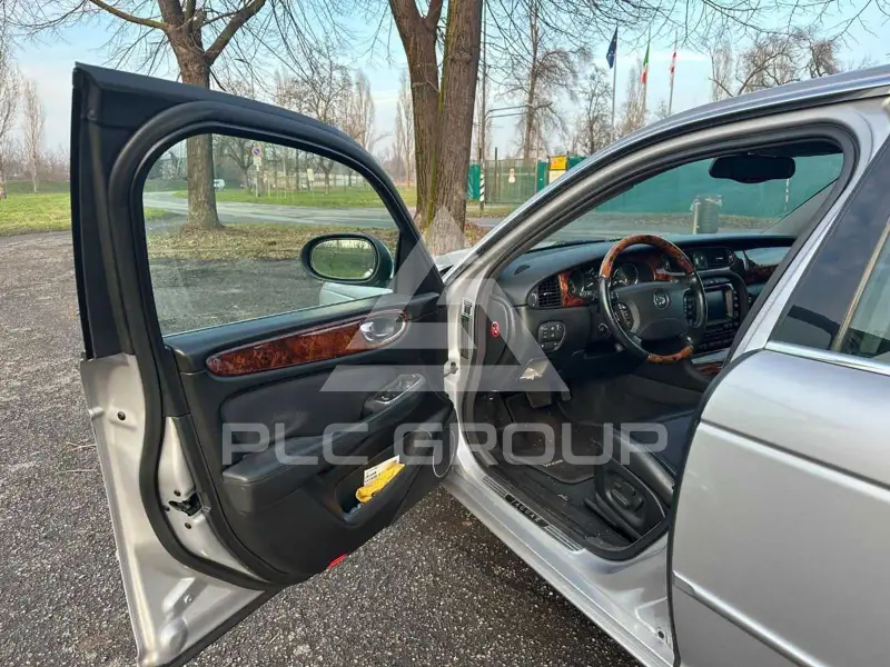 2004 Jaguar XJ