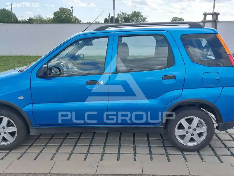 2004 Suzuki Ignis