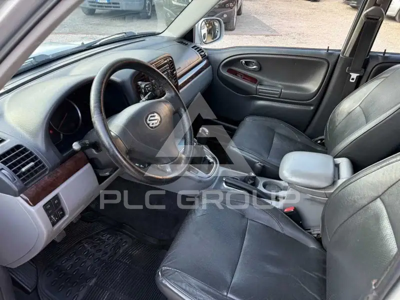 2004 Suzuki Grand Vitara