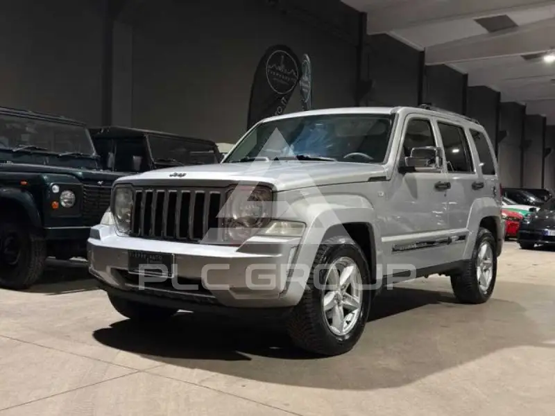 2004 Jeep CHEROKEE