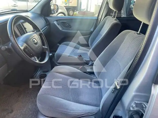 2004 Mazda Tribute