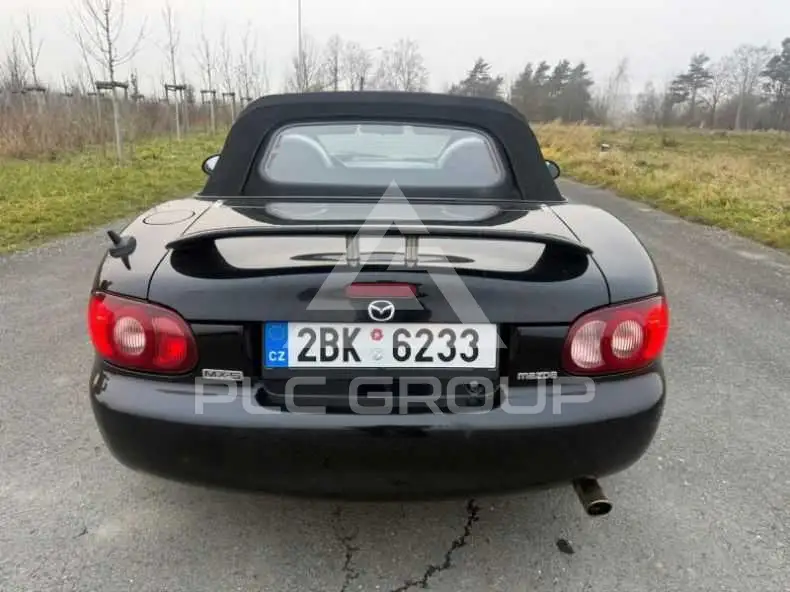 2004 Mazda MX-5