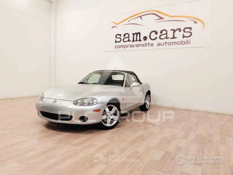 2004 Mazda MX-5