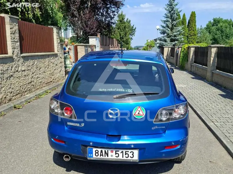 2004 Mazda 3