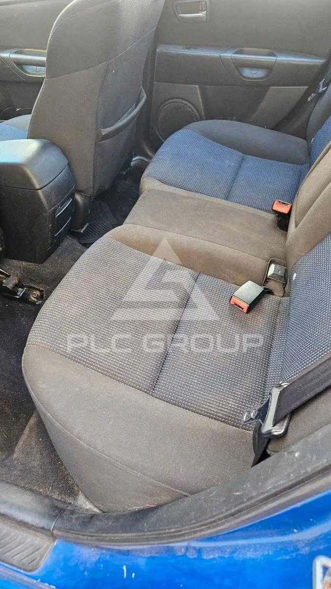 2004 Mazda 3