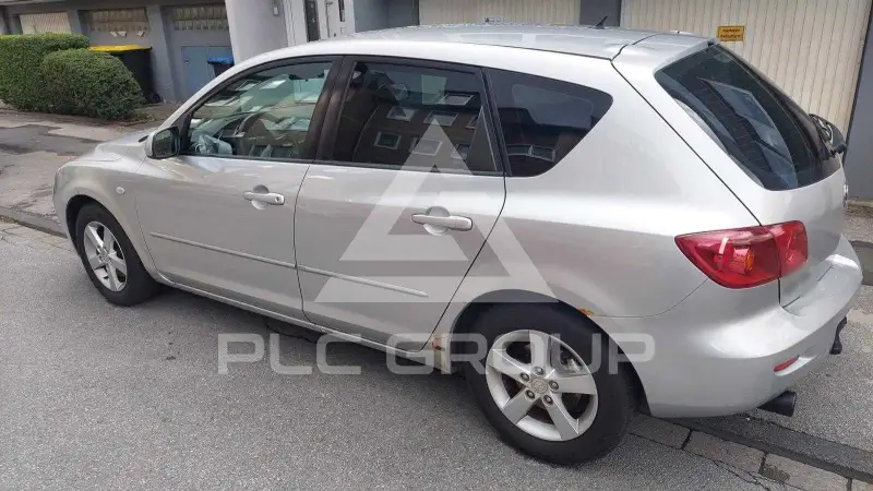 2004 Mazda 3