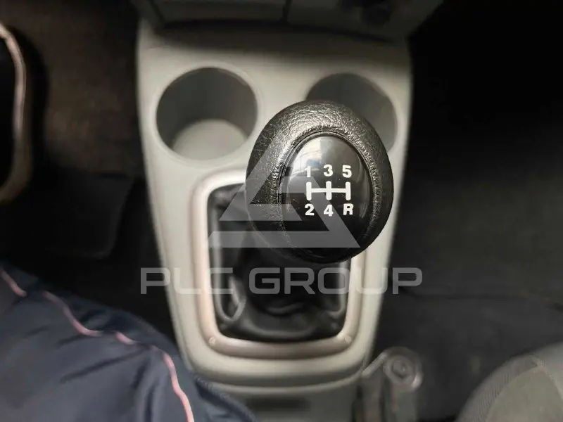 2004 Mazda 2