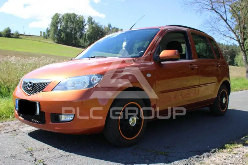 2004 Mazda 2
