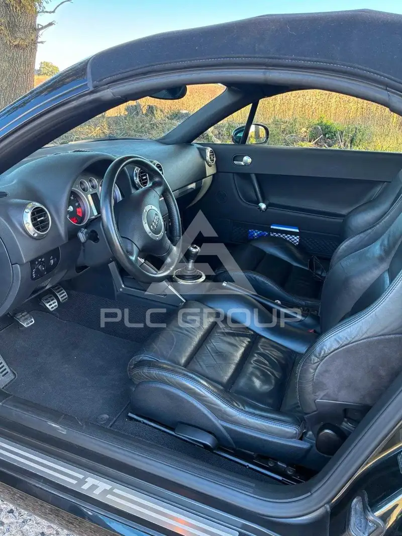 2004 Audi TT