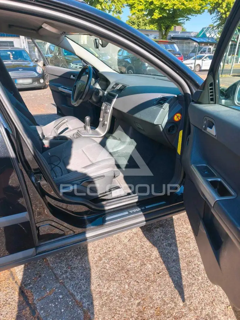 2004 Volvo V50