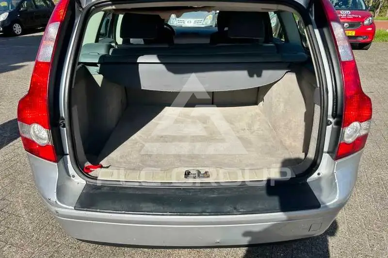 2004 Volvo V50