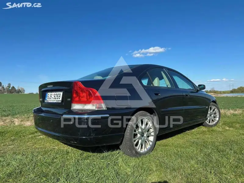 2004 Volvo S60