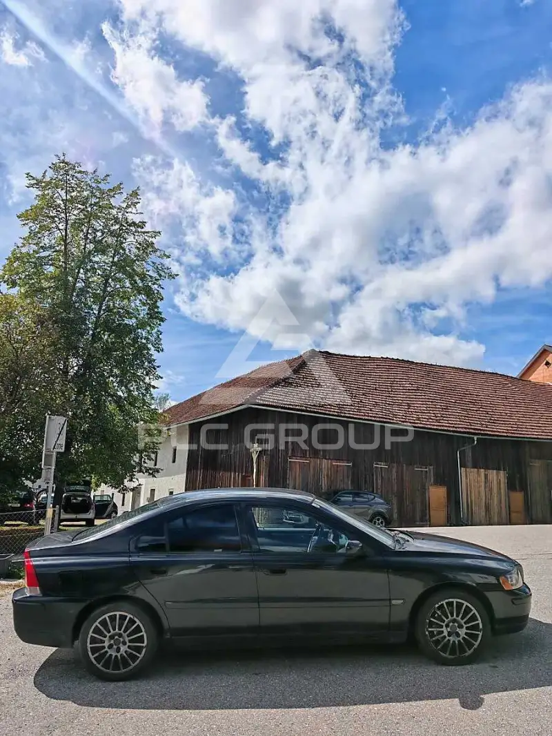2004 Volvo S60