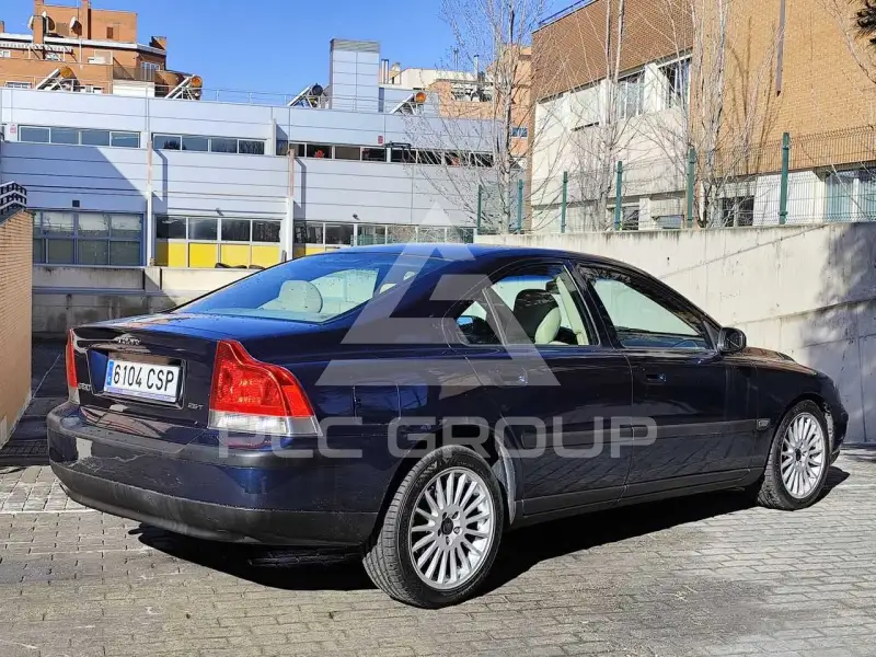 2004 Volvo S60