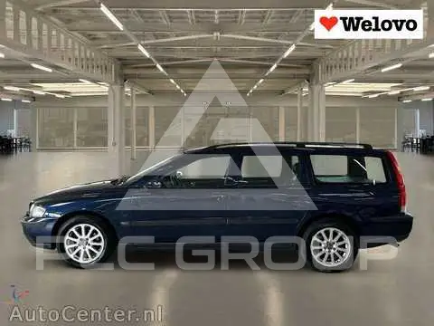 2004 Volvo V70