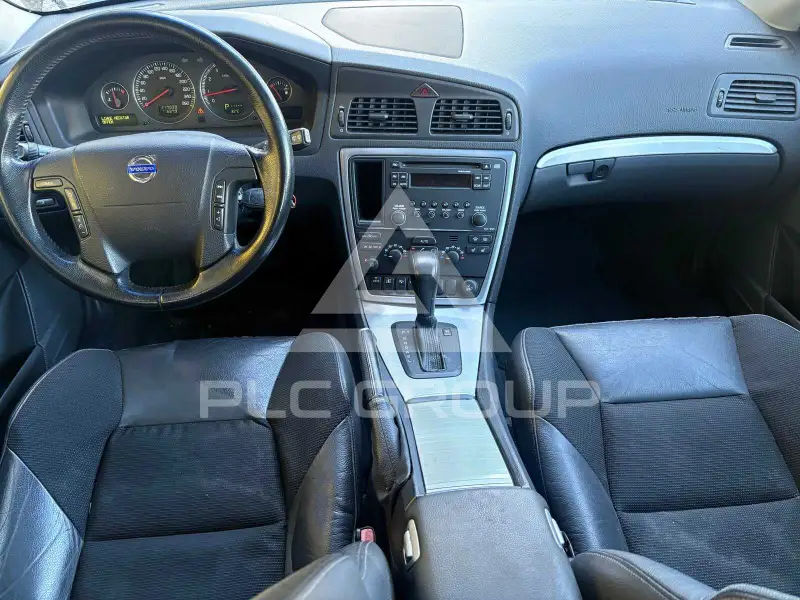 2004 Volvo V70