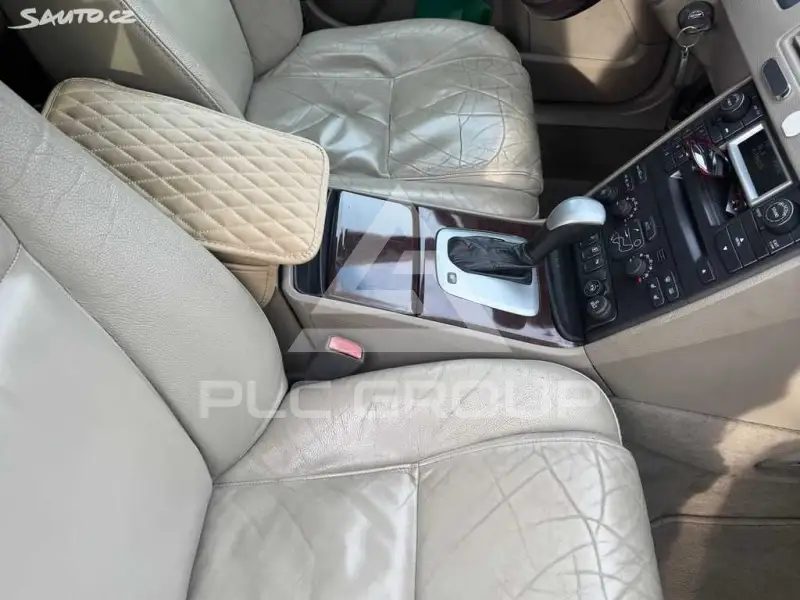 2004 Volvo XC90