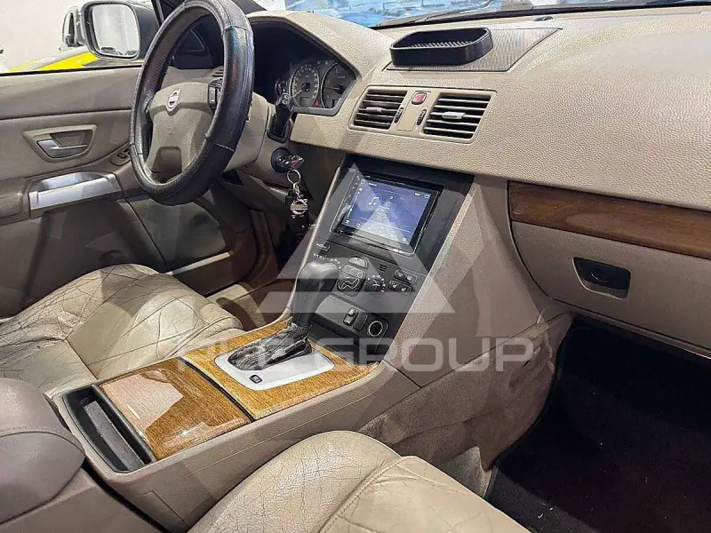 2004 Volvo XC90
