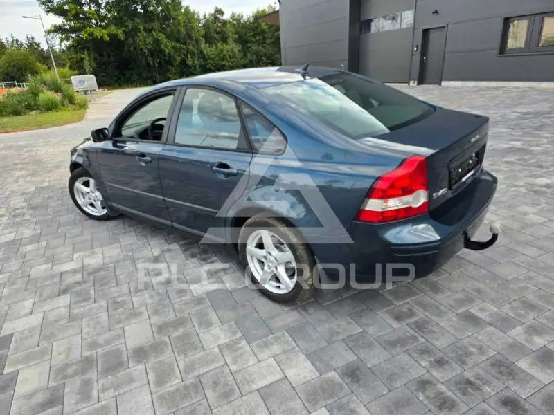 2004 Volvo S40