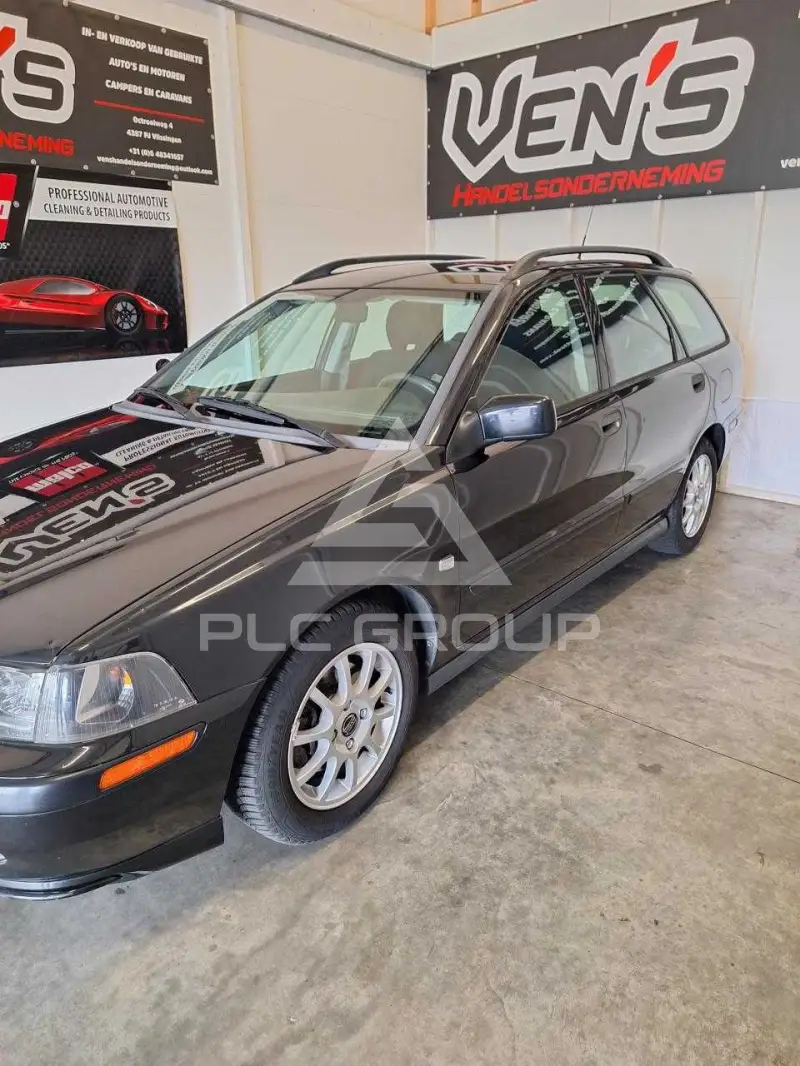 2004 Volvo V40