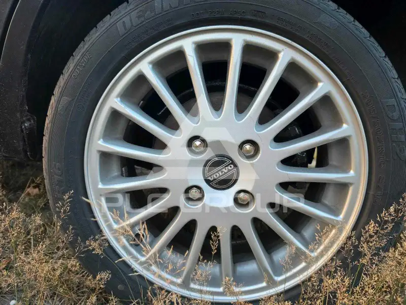 2004 Volvo V40