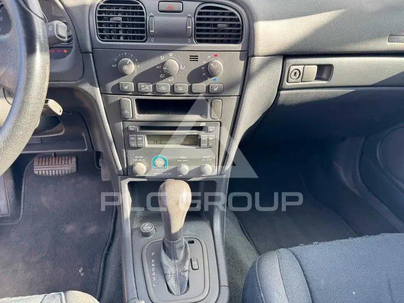 2004 Volvo V40