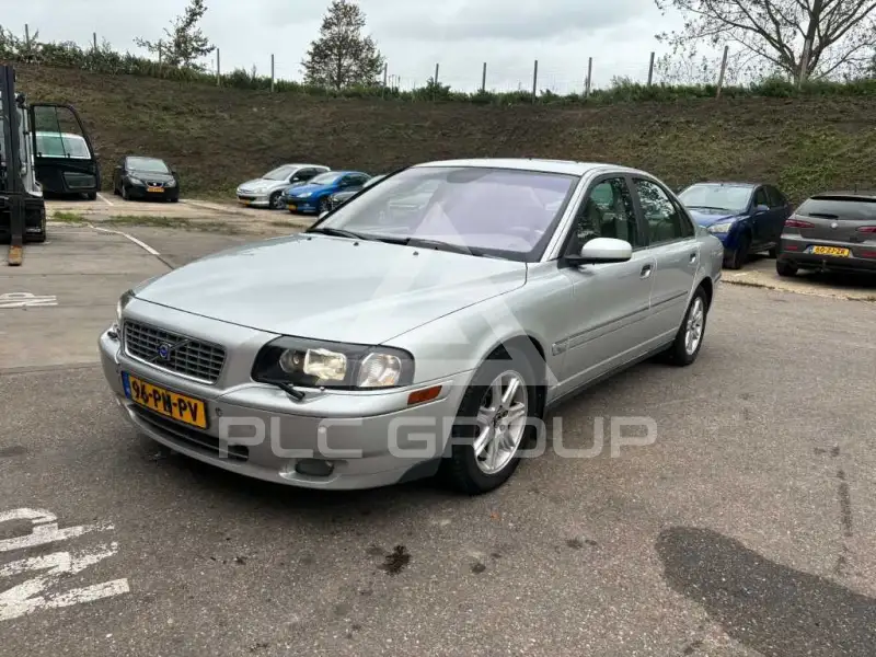 2004 Volvo S80