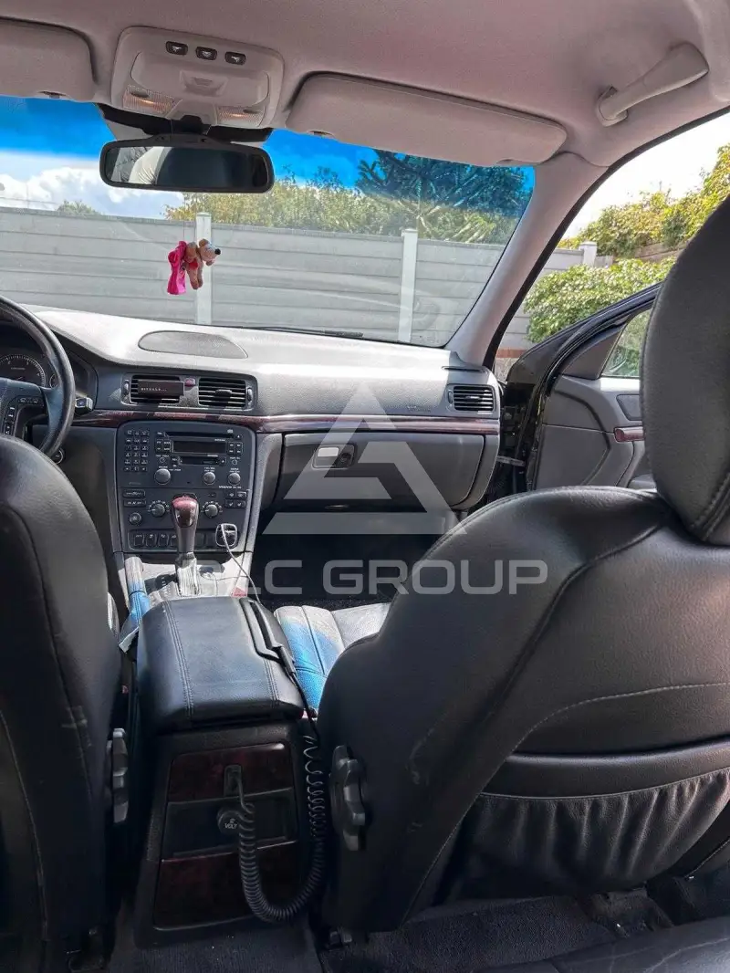 2004 Volvo S80